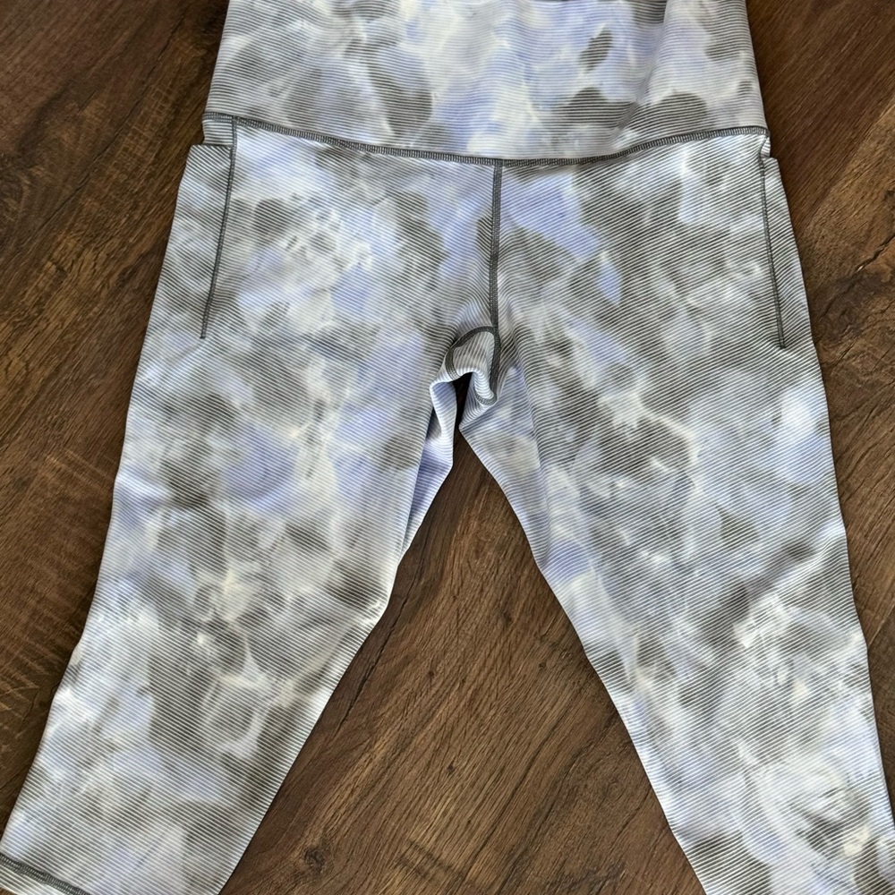 Athleta Salutation Stash Pocket ll Capri in Gray and Blue